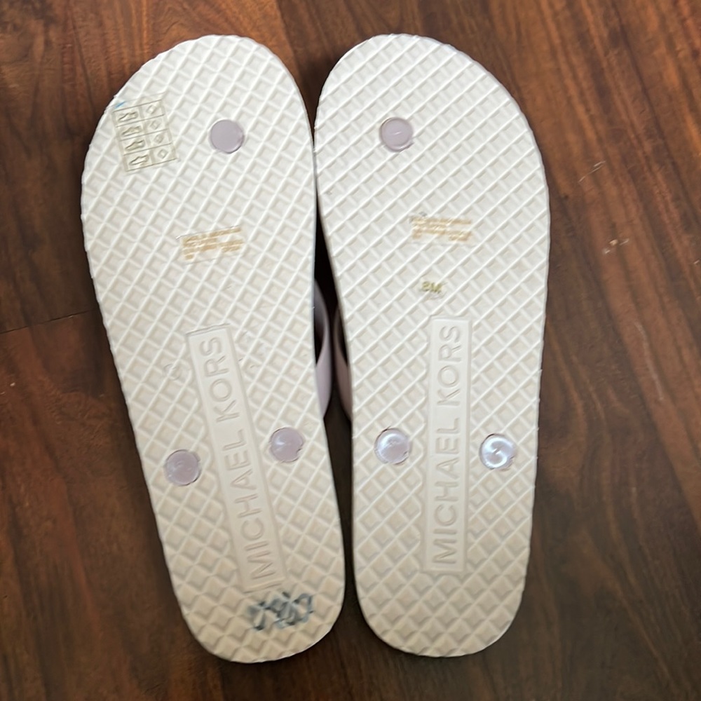 Michael Kors Flip Flops - Picture 5 of 6